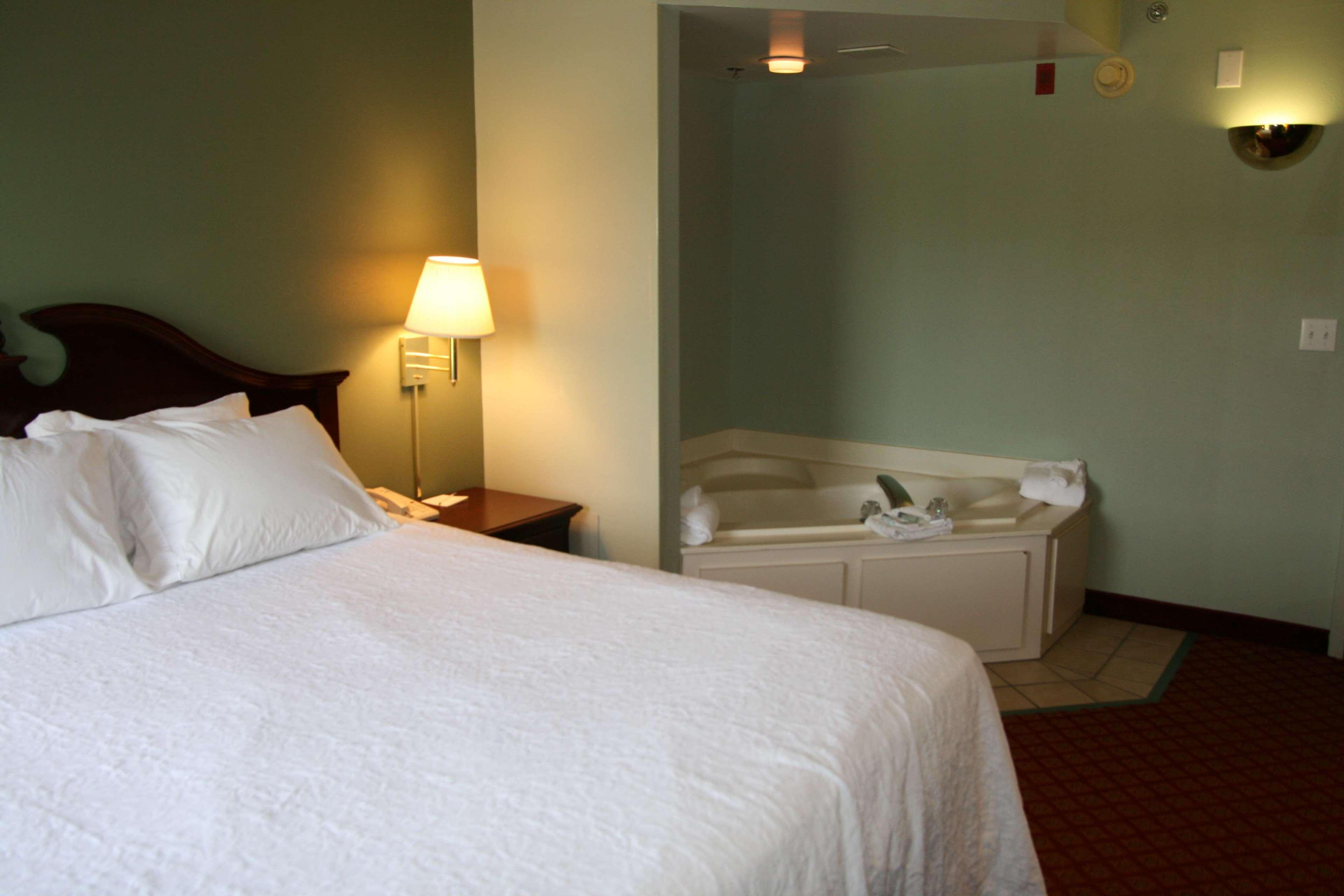Hampton Inn - Гіллсвілль Екстер'єр фото